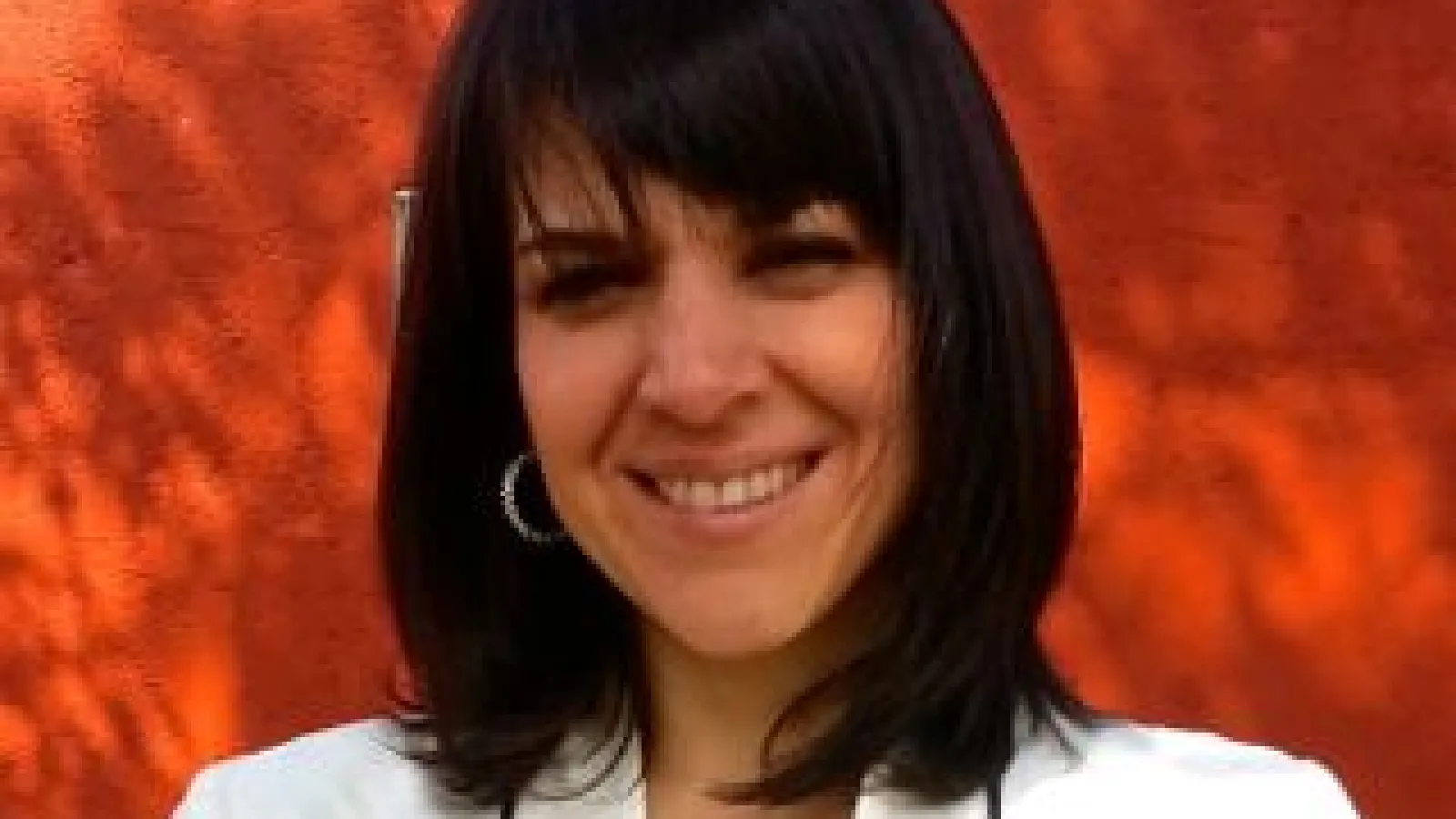 Dr. Monica Araya