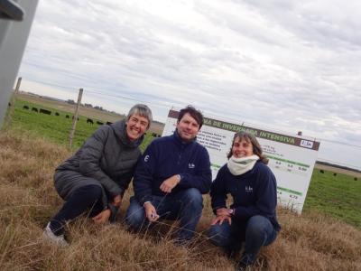 Bello with Uruguayan associates